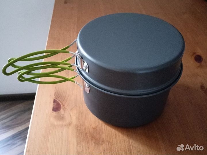 Новый походный котелок с половником и тарелочками