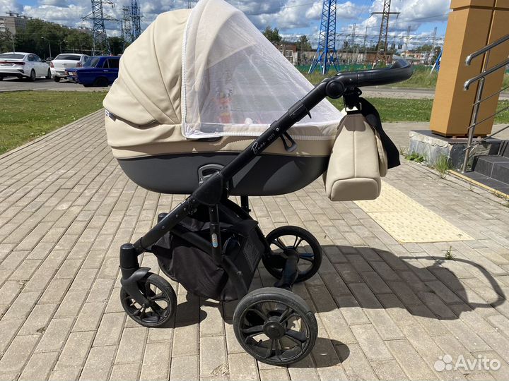 Коляска Roan bass soft 2 в 1