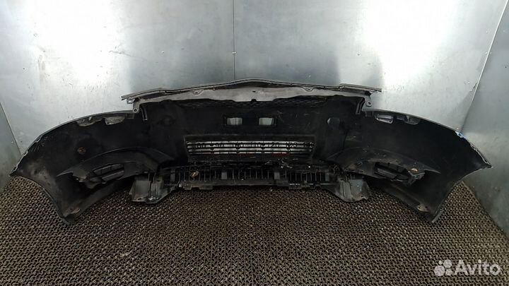 Бампер передний toyota auris E150