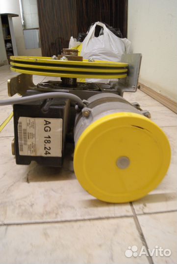 Для лифта лебедка AG 18.24 грузового лифта SKG