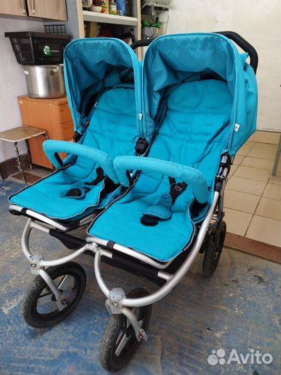 Коляска для двойни