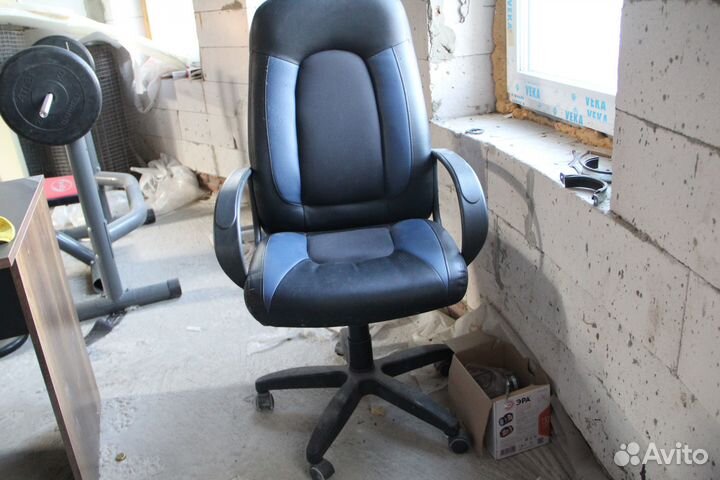 Компьютерное кресло