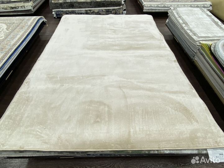 Ковер 2х3м новый