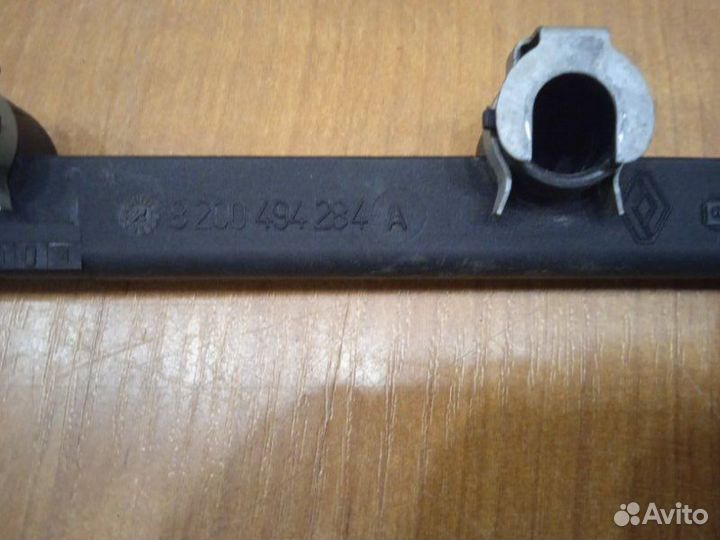 Рейка топливная (рампа) Renault Logan (Sr)