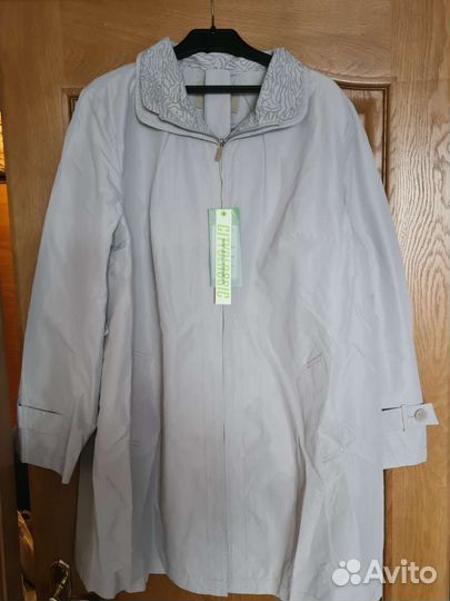 Новая Ветровка плащ женский 56 р-р