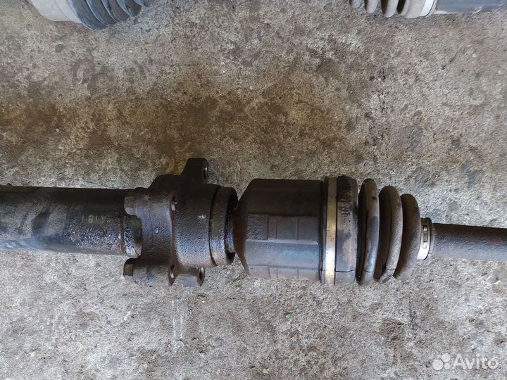 Передний привод KIA sorento 2005г. 2.5 aт дизель