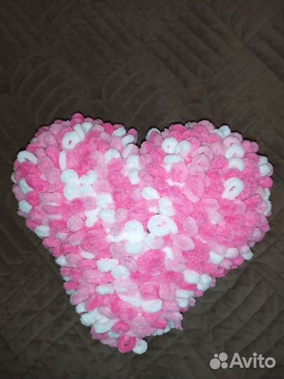 Подарки на праздники/вязаные сердечки