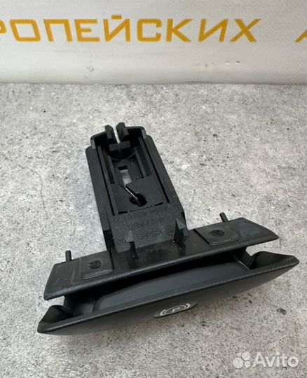 Рычаг стояночного тормоза Mercedes-Benz Glk300