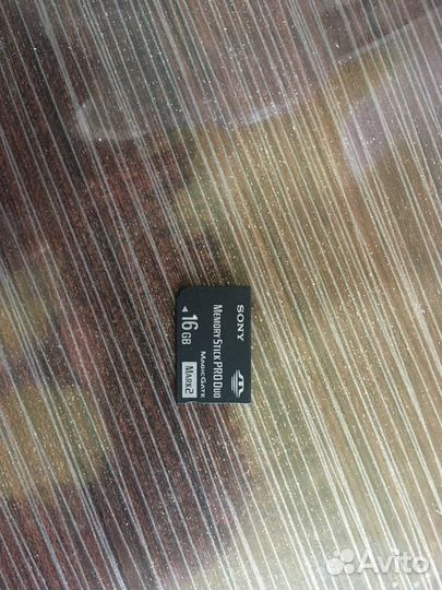 Карта памяти MicroSD 16 Гб