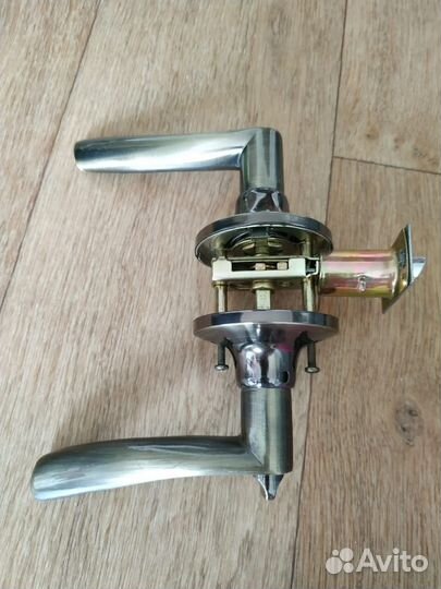 Ручка для двери