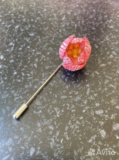 Брошь тюльпан