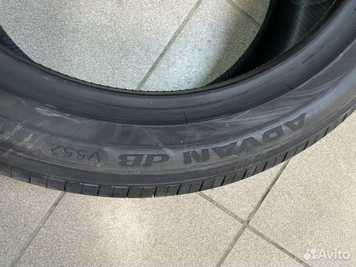 Yokohama Advan dB V552 235/45 R18 94W