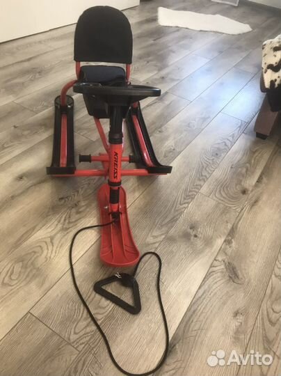 Детский снегокат со спинкой