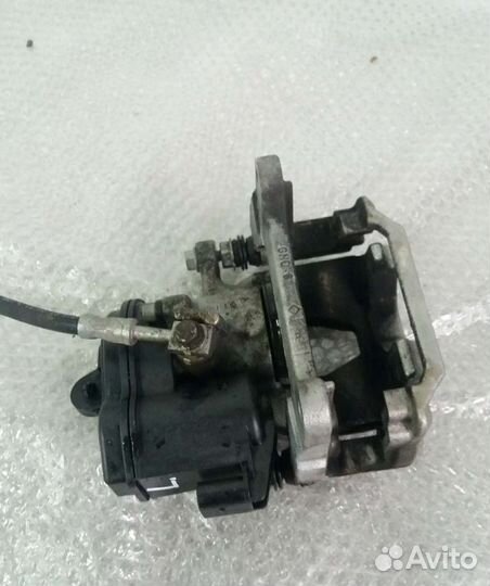 Суппорт задний левый VW Volkswagen Touareg 3 2019г