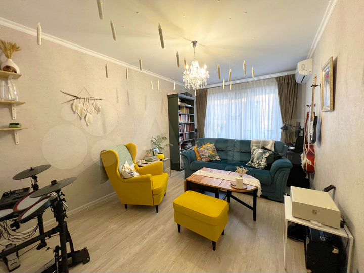 3-к. квартира, 70 м², 1/9 эт.