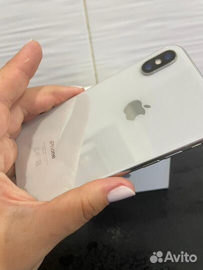 iPhone X, 64 ГБ