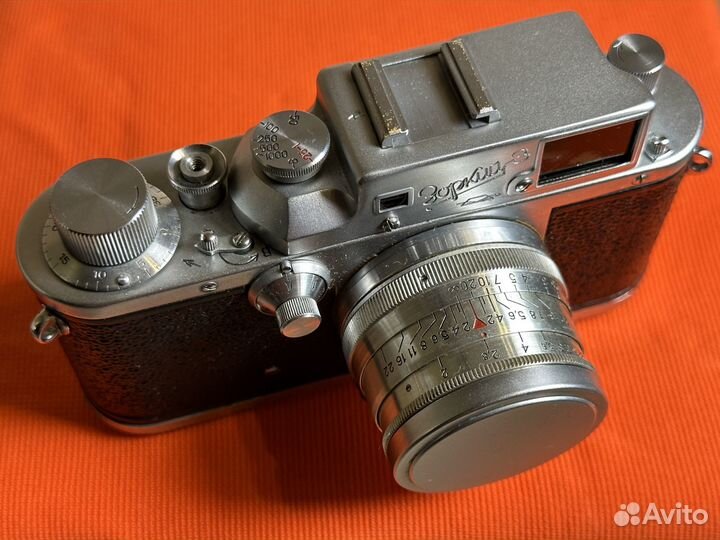 Пленочный фотоаппарат