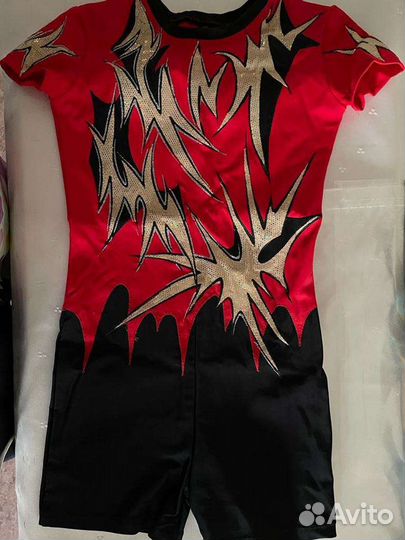 Костюм на мальчика для выступлений по гимнастики