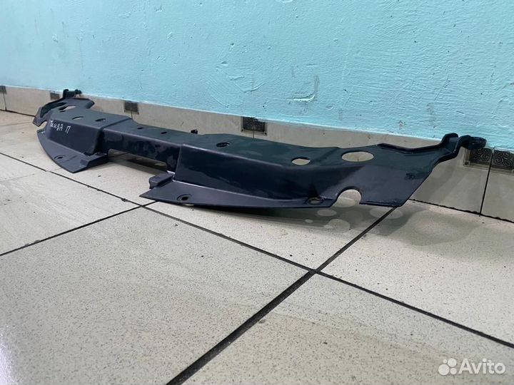 Кожух замка капота Nissan tiida C11