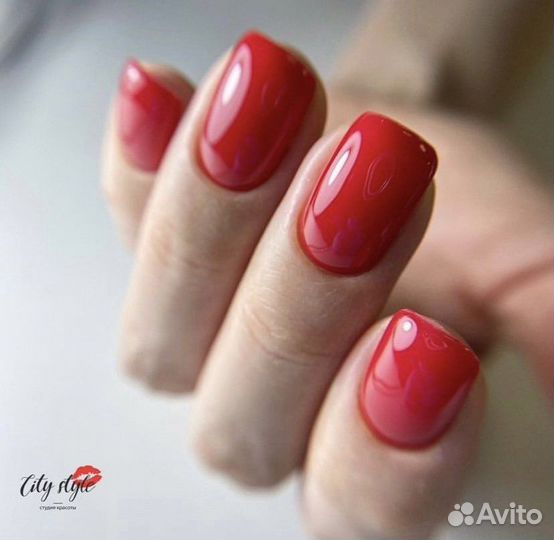 Маникюр с покрытием гель-лаком