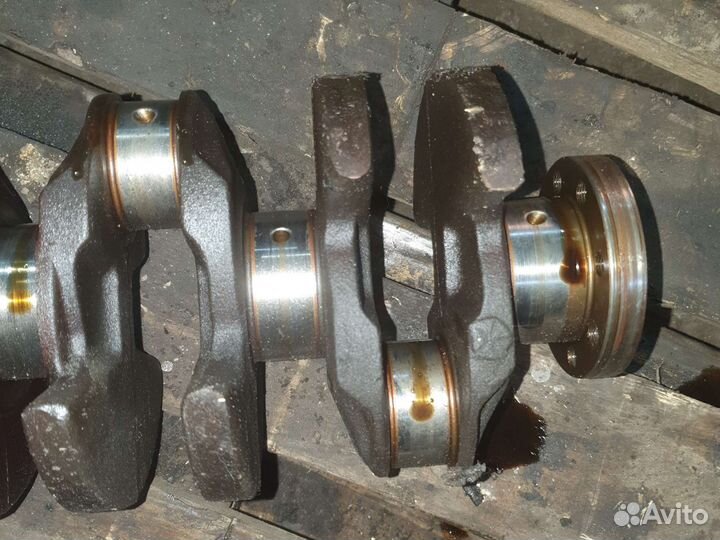 Коленвал Додж Караван 2,4 EDZ 96-01 гг