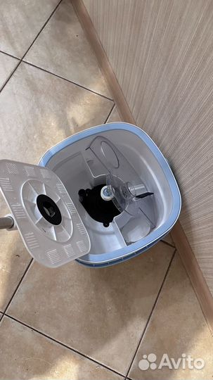 Швабра с отжимом и разделением воды