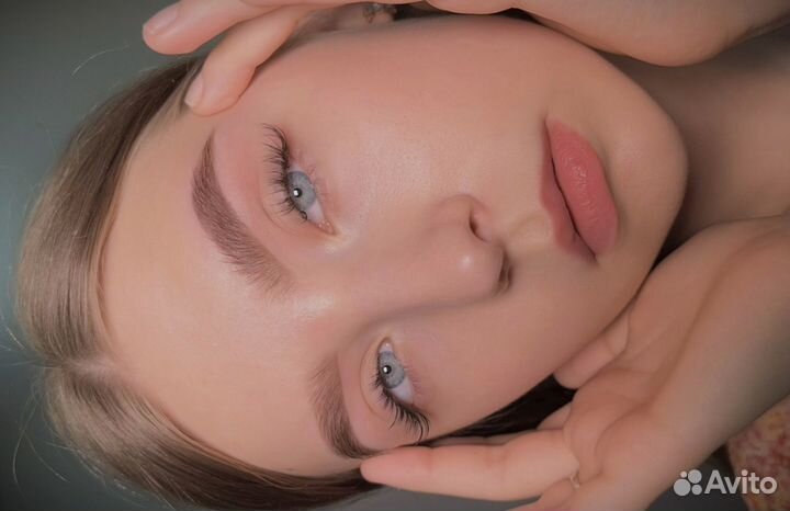 Модель на брови бесплатно