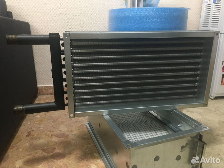 Водяной нагреватель канальный калорифер