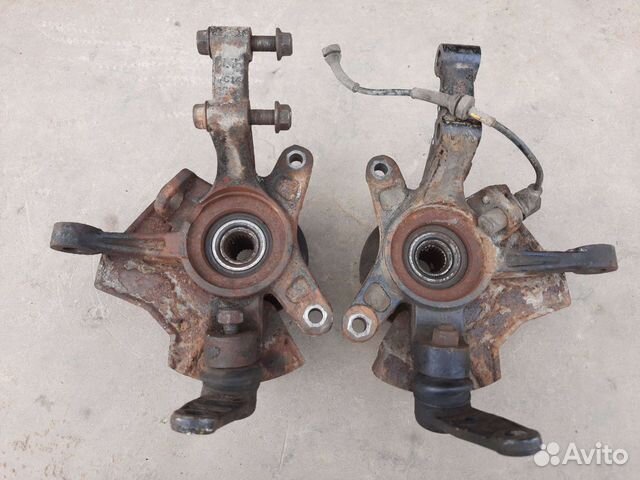 Поворотный кулак передний Chevrolet Aveo t250