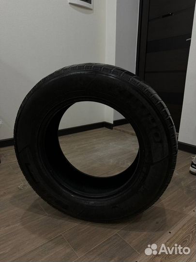 Kumho I'Zen KW31 265/35 R17 108R