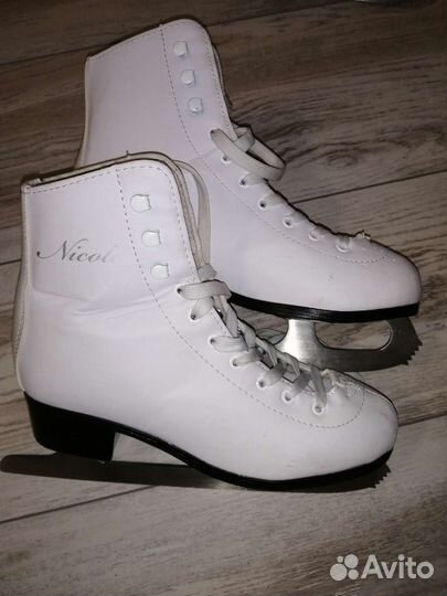 Коньки фигурные 38 размер