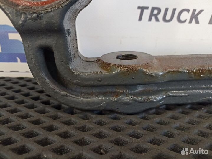 1849366 Кронштейн переднего стабилизатора