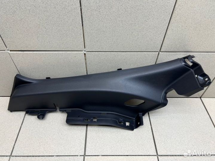 Обшивка стойки задняя левая Hyundai Solaris седан