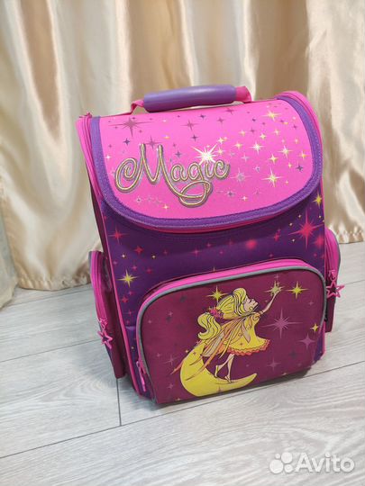 Рюкзак школьный для девочки, в отличном состоянии