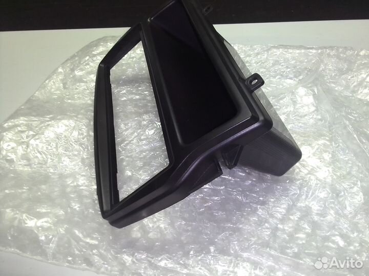 Рамка магнитолы/мультимедиа для Весты