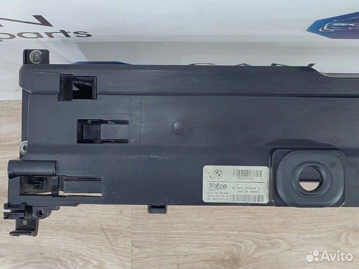 Рамка радиатора Bmw 5 F10 N52B30AF 2010