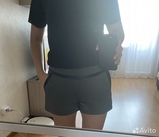 Шорты женские