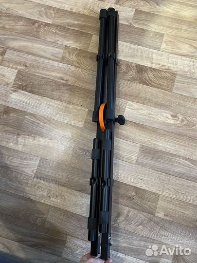 Подставка для цифрового пианино или синтезатора