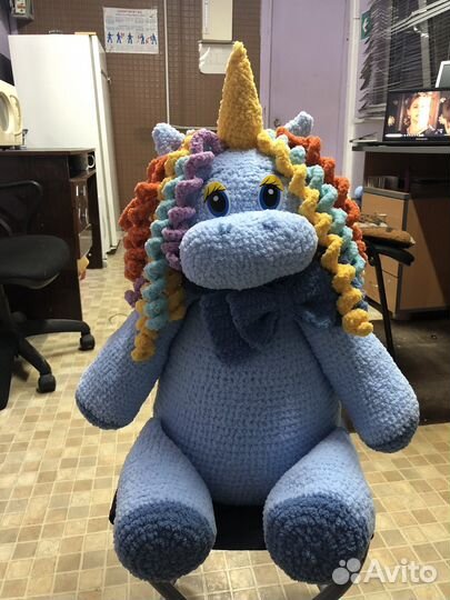 Вязаная игрушка Единорог