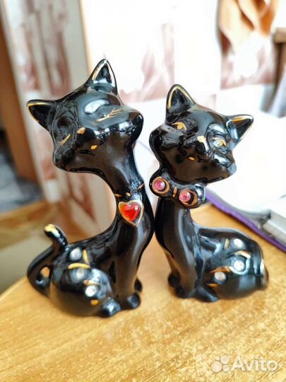 Статуэтки, копилки