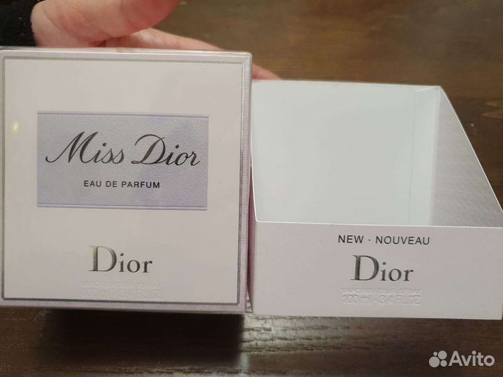 Парфюмерная вода Miss Dior