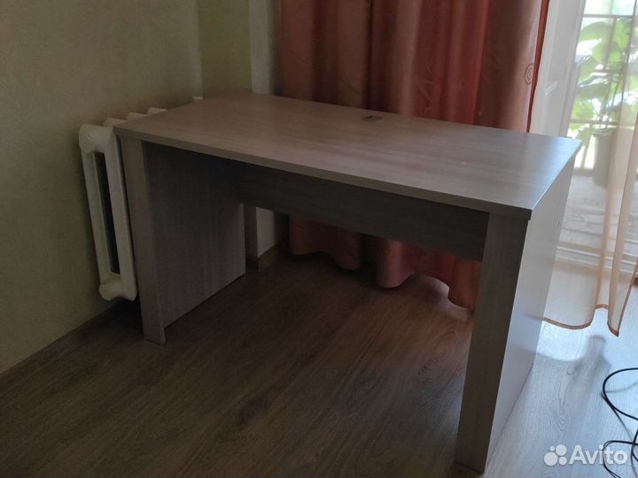 Компьютерный игровой стол новый