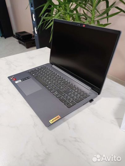 Новый Lenovo Ryzen 5300 16Gb 256SSD +1Tb 15.6