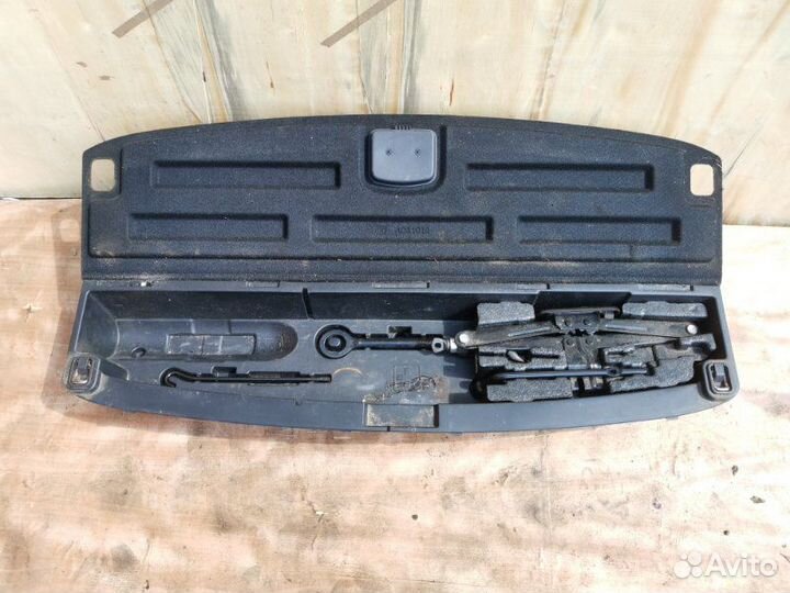 Полка багажника задняя Hyundai Santa-Fe 2 2.2