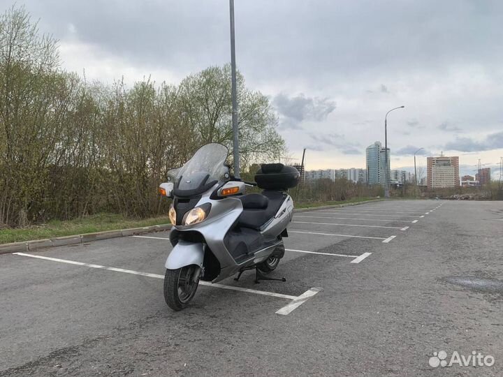 Suzuki skywave burgman 650