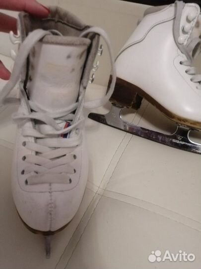 Профессиональные коньки graf