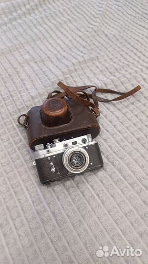 Плёночный фотоаппарат зоркий 2-с