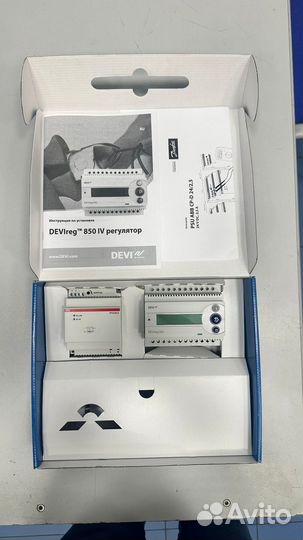 Терморегулятор Devireg 850 D-850 IV с источником п