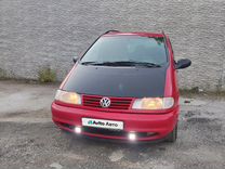 Volkswagen Sharan 2.0 MT, 1996, 422 570 км, с пробегом, цена 370 000 руб.