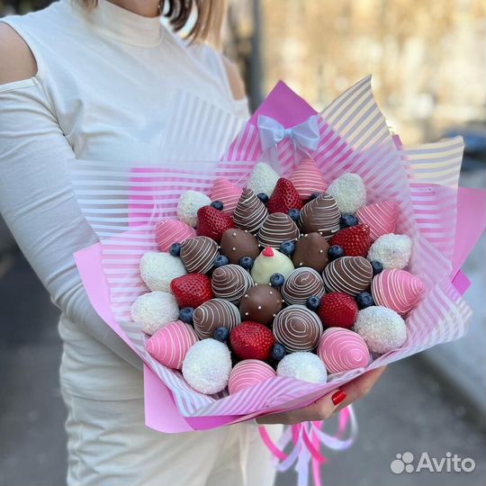 Букет из клубники в шоколаде